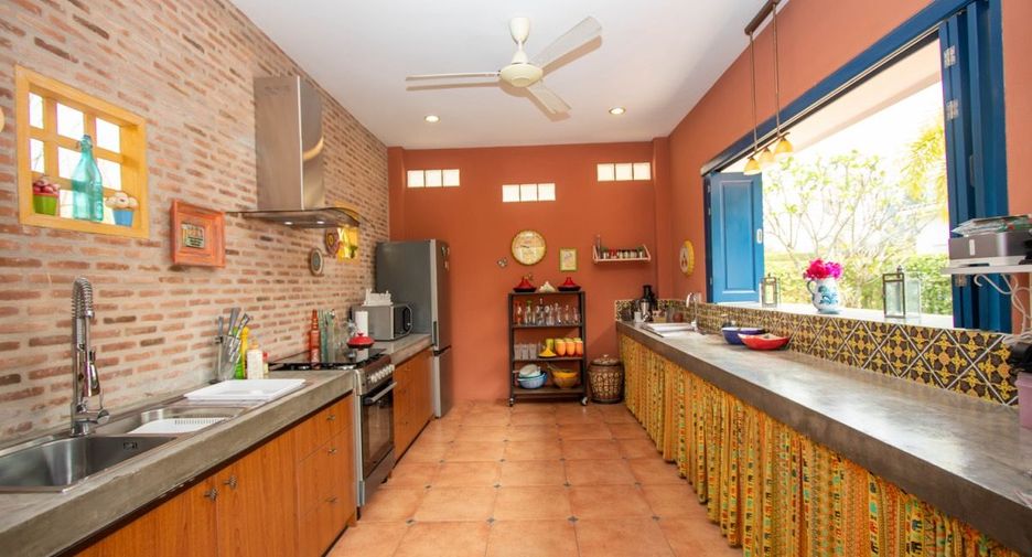 Продажа 4 спальни вилла в Mueang Chiang Mai, Чианг Маи