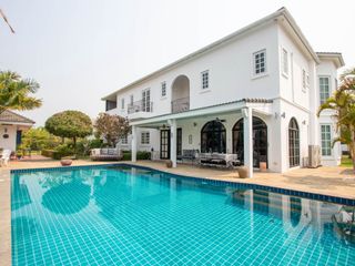 For sale 4 bedrooms villa in Mueang Chiang Mai, Chiang Mai