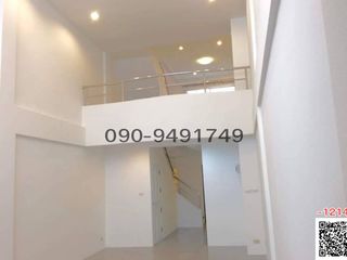 For rent 4 bedrooms retail Space in Wang Thonglang, Bangkok