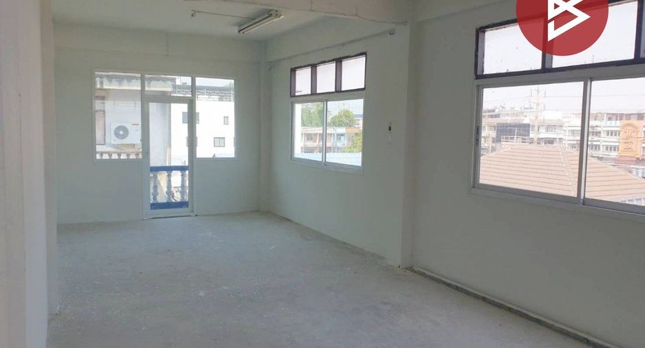 For sale 3 Beds retail Space in Bang Khae, Bangkok