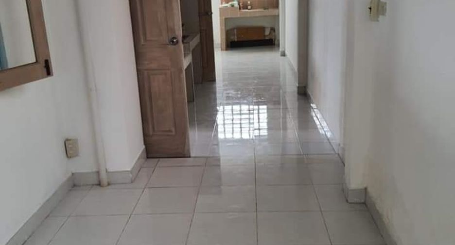For rent 4 bed house in Lam Luk Ka, Pathum Thani