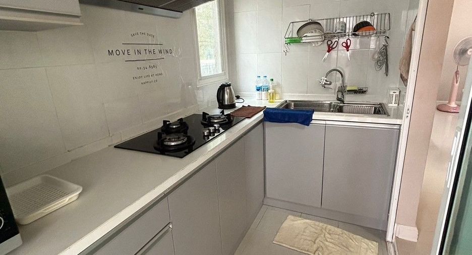 Casa en alquiler de 3 habitaciones en Mueang Pathum Thani, Pathum Thani