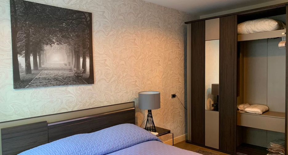 For rent 3 bedrooms condo in Khlong Toei, Bangkok