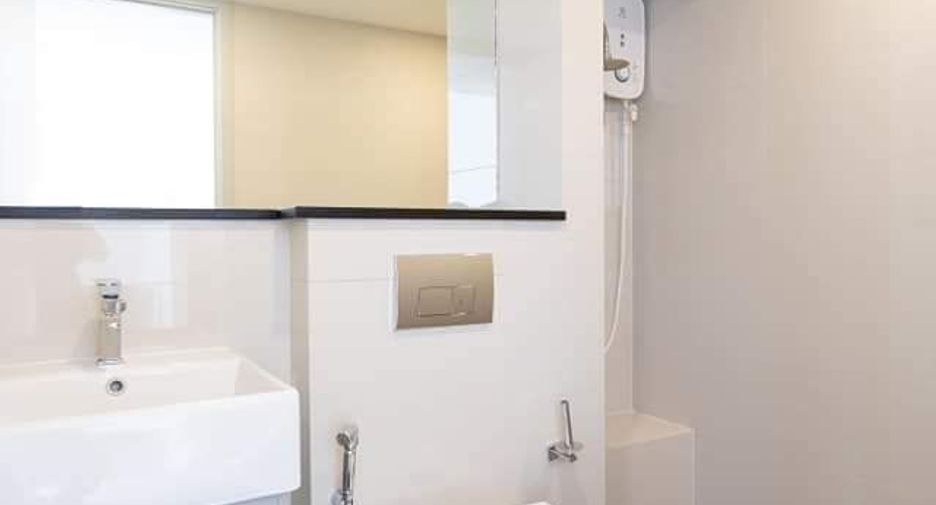 For rent and for sale 1 bed condo in Sathon, Bangkok