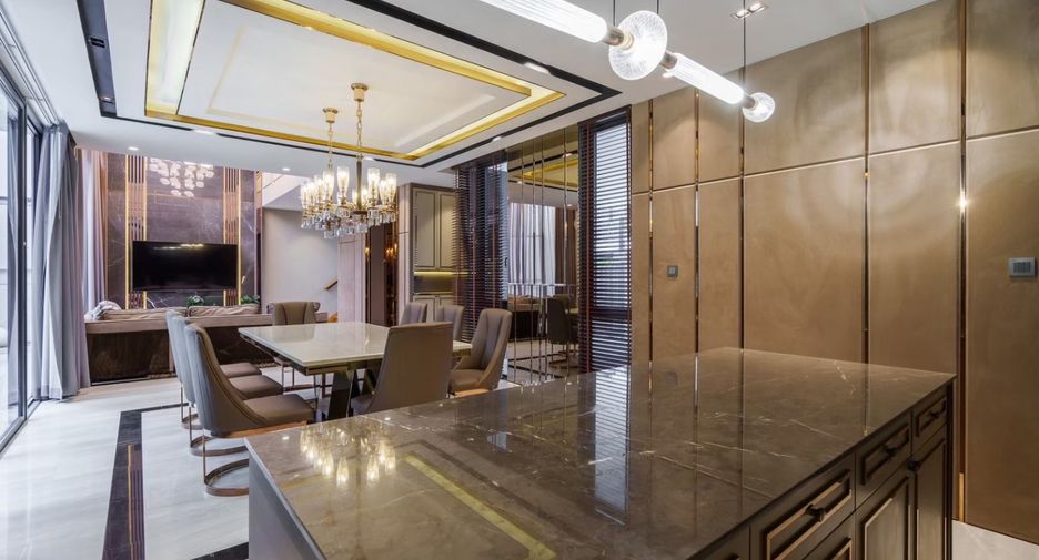 For sale 4 bedrooms house in Prawet, Bangkok