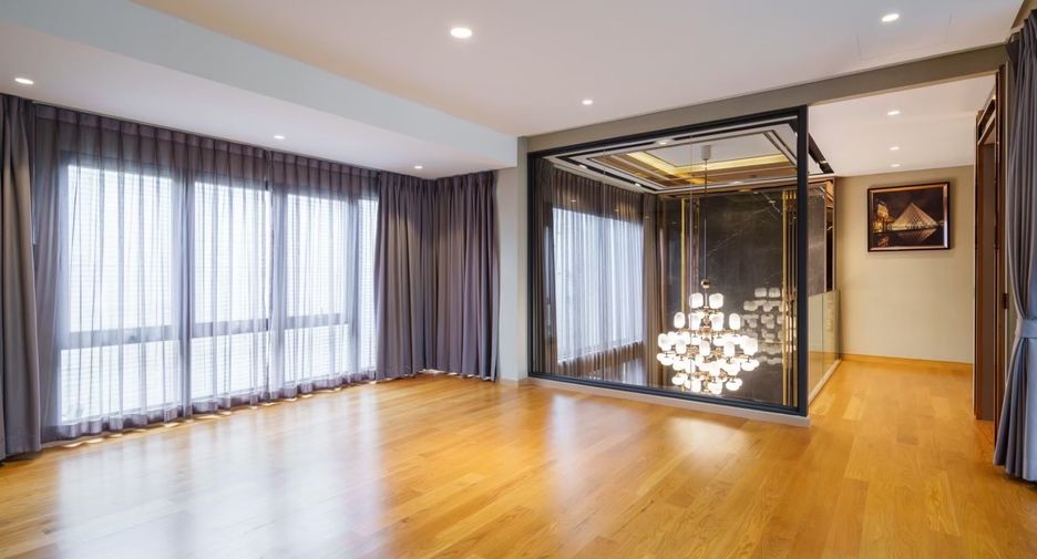 For sale 4 bedrooms house in Prawet, Bangkok