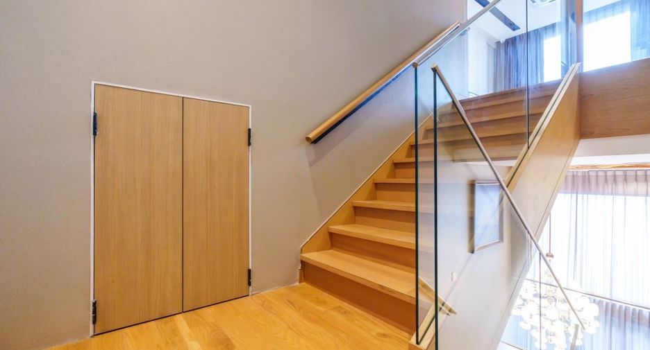 For sale 4 bedrooms house in Prawet, Bangkok
