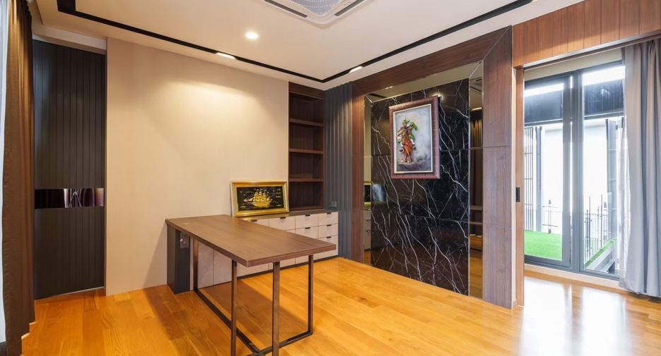 For sale 4 bedrooms house in Prawet, Bangkok