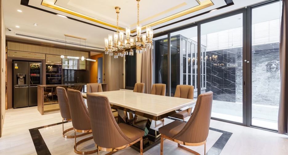 For sale 4 bedrooms house in Prawet, Bangkok