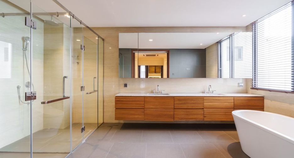 For sale 4 bedrooms house in Prawet, Bangkok