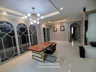 For sale 4 Beds house in Thung Khru, Bangkok
