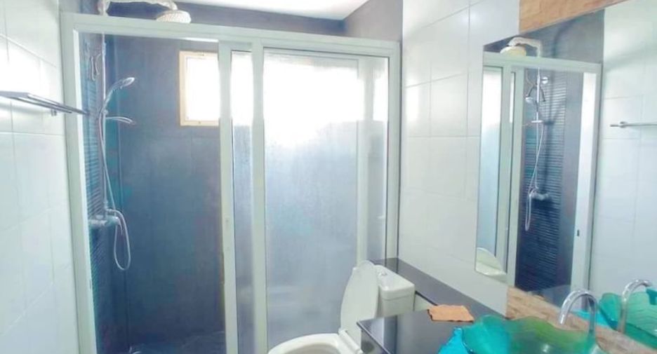 For rent and for sale 3 bedrooms house in Si Racha, Chonburi