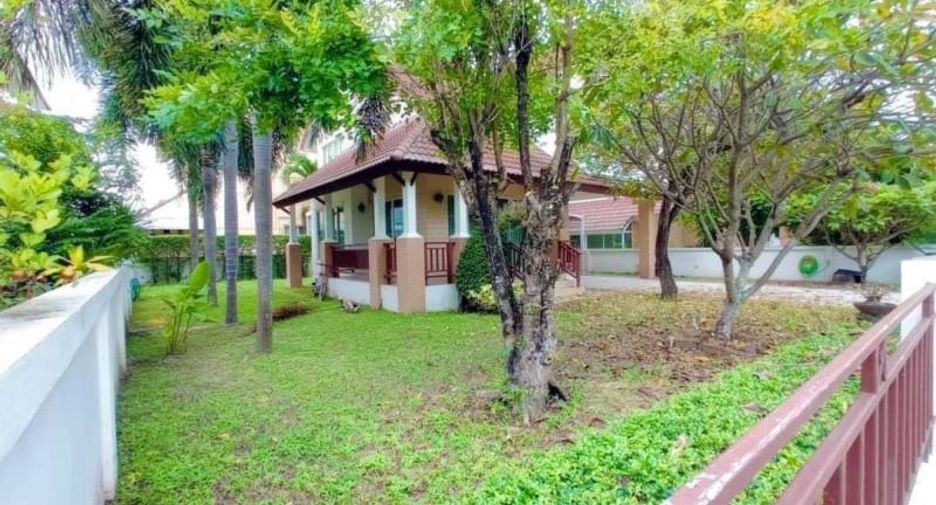 For rent and for sale 3 bedrooms house in Si Racha, Chonburi