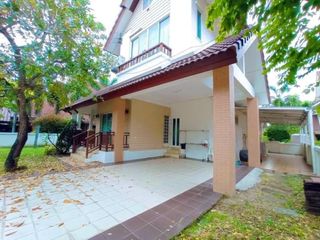 3 Bedroom House In Si Racha, Chonburi