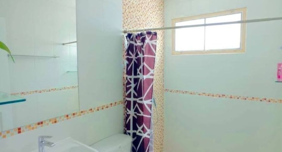 For rent and for sale 3 bedrooms house in Si Racha, Chonburi