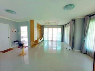 出租 和 出售 3 卧室 独立屋 在 Si Racha, Chon Buri