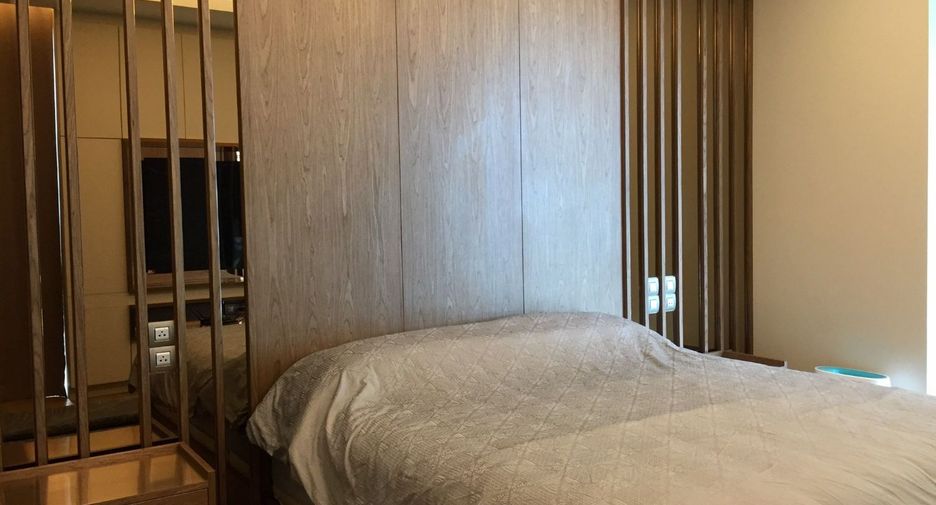 Condo en alquiler de 3 habitaciones en Pathum Wan, Bangkok