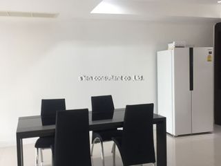 For sale 2 bed condo in Watthana, Bangkok