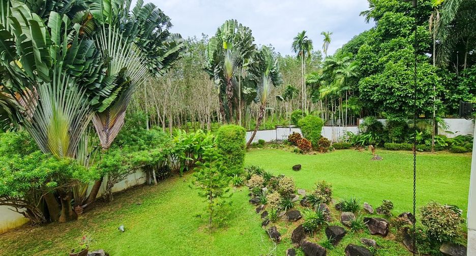 For rent 7 bedrooms villa in Thalang, Phuket
