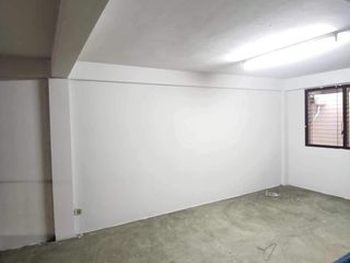 Gewerbefläche zum Kauf mit 2 Zimmer in Si Racha, Chonburi