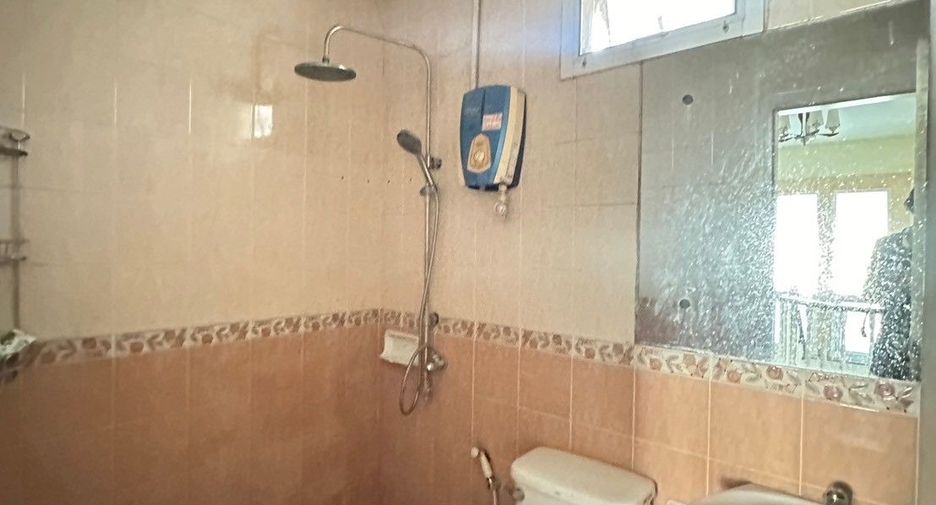 For sale studio house in Mueang Pathum Thani, Pathum Thani