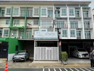 À vendre 3 chambres local commercial à Bang Kruai, Nonthaburi