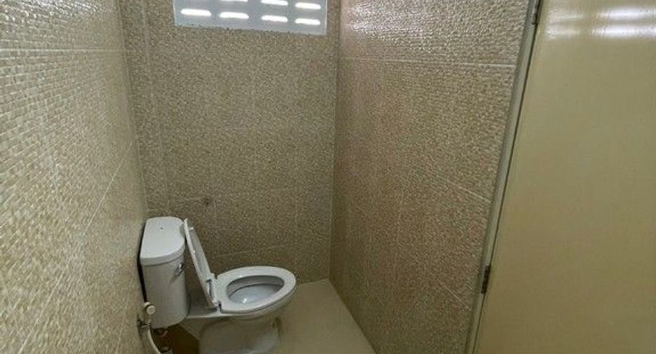 For sale 3 ベッドルーム retail Space in Bang Kruai, Nonthaburi