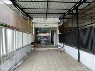À vendre 3 chambres local commercial à Bang Kruai, Nonthaburi