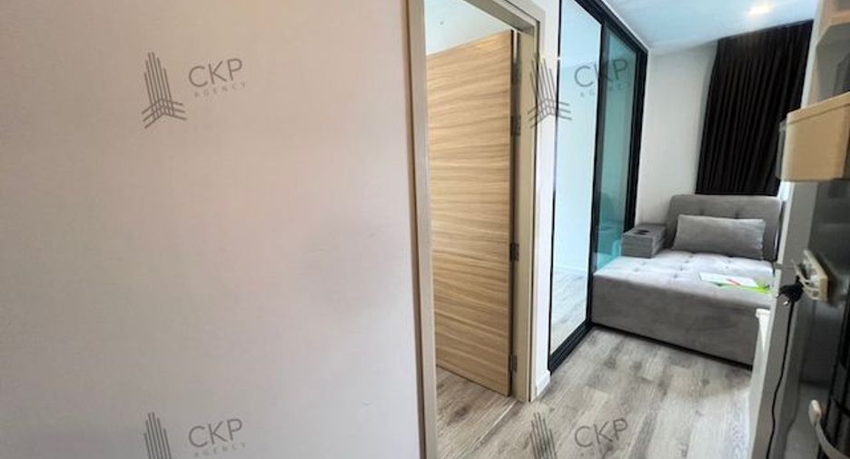 For sale 1 bed condo in Mueang Samut Prakan, Samut Prakan