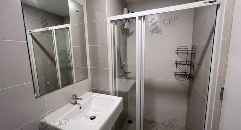 For sale 1 bed condo in Mueang Samut Prakan, Samut Prakan