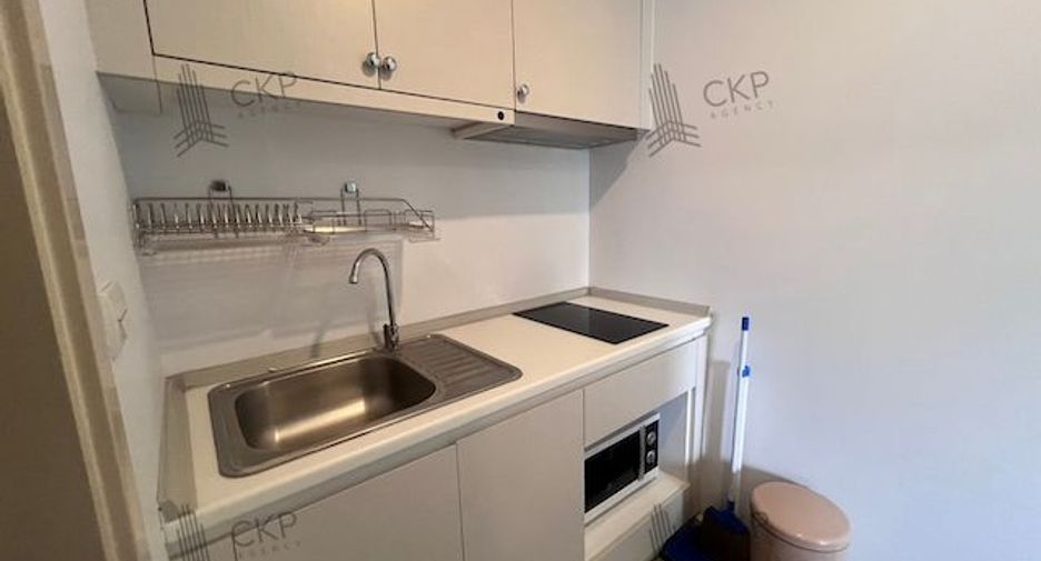 For sale 1 bed condo in Mueang Samut Prakan, Samut Prakan