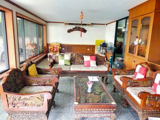 For sale 5 Beds house in Thon Buri, Bangkok