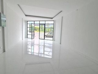 For sale 2 ベッドルーム retail Space in Mueang Chiang Mai, Chiang Mai
