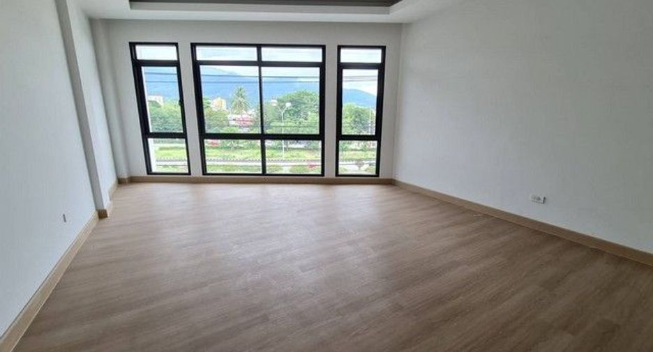 For sale 2 bedrooms retail Space in Mueang Chiang Mai, Chiang Mai