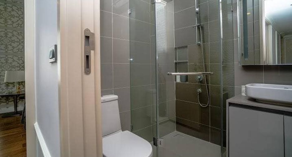 For sale 3 bedrooms condo in Ratchathewi, Bangkok