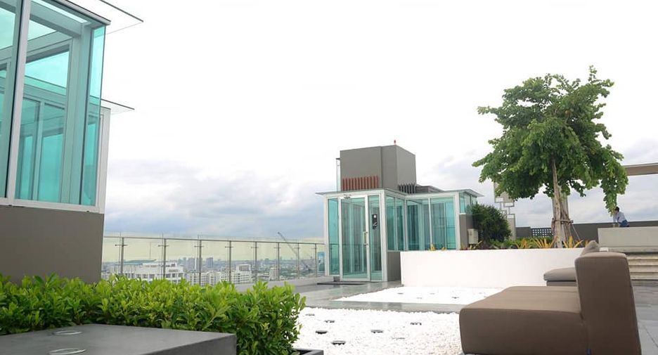 For sale 3 bedrooms condo in Ratchathewi, Bangkok