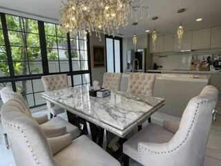 Reihenhaus zur Miete und zum Kauf mit 4 Zimmer in Watthana, Bangkok