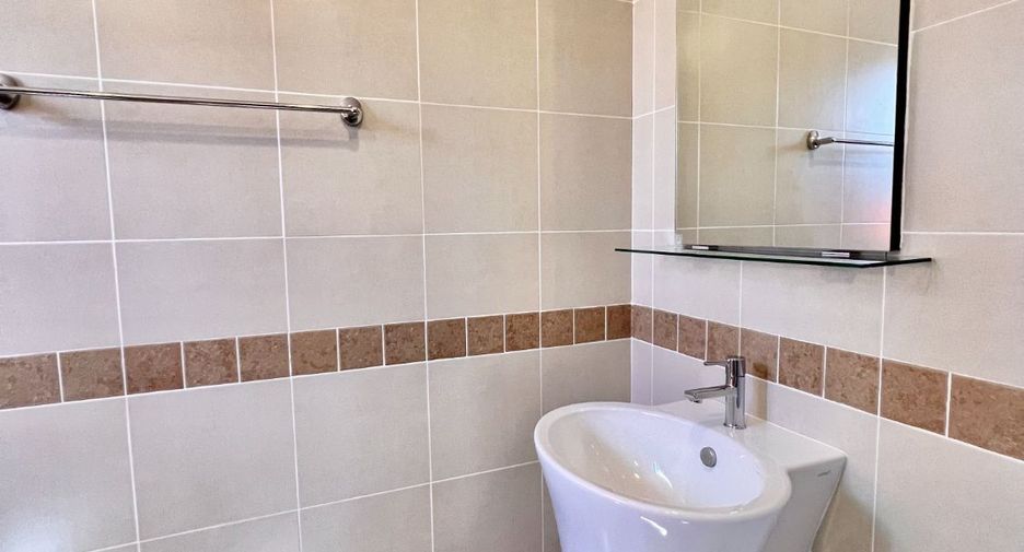 For sale 4 bedrooms townhouse in Bang Kruai, Nonthaburi
