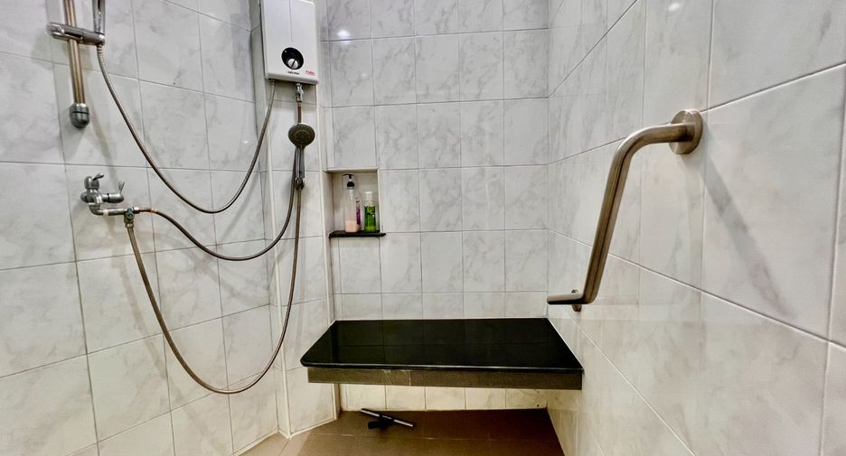 For sale 4 bedrooms townhouse in Bang Kruai, Nonthaburi