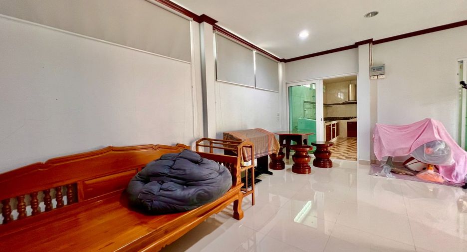 For sale 4 bedrooms townhouse in Bang Kruai, Nonthaburi