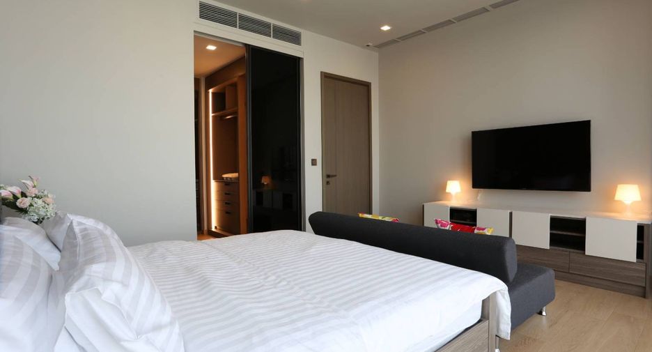 For rent and for sale 2 bedrooms condo in Watthana, Bangkok