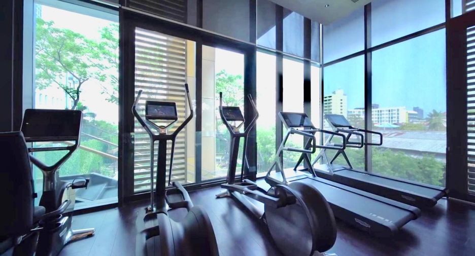 For rent and for sale 2 bedrooms condo in Watthana, Bangkok