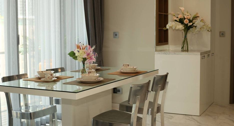 For rent and for sale 2 bedrooms condo in Watthana, Bangkok