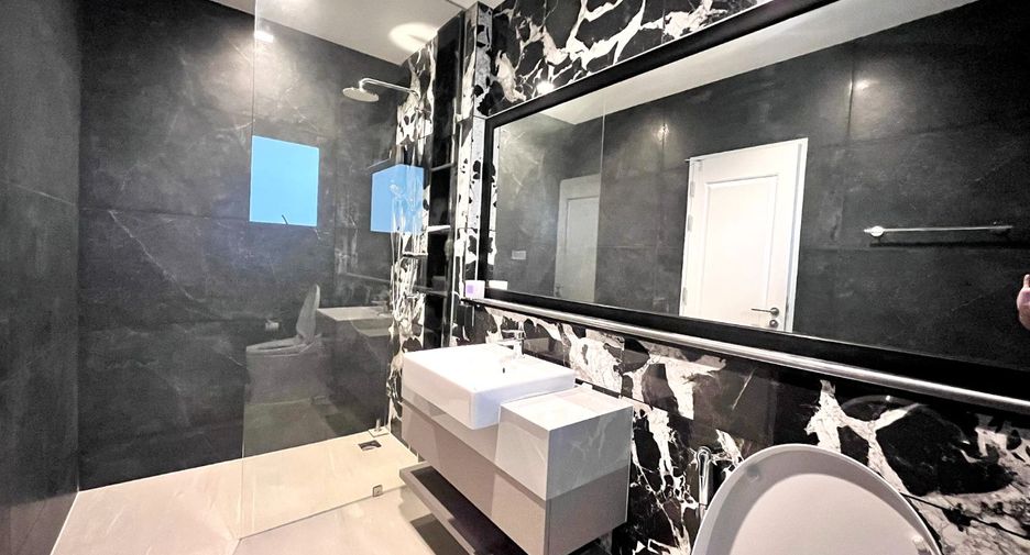 For sale 4 bedrooms house in Prawet, Bangkok