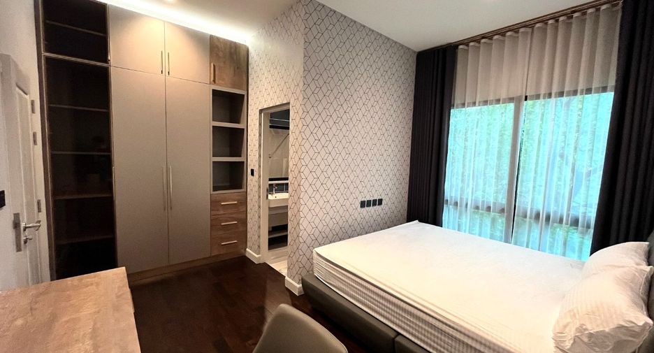 For sale 4 bedrooms house in Prawet, Bangkok
