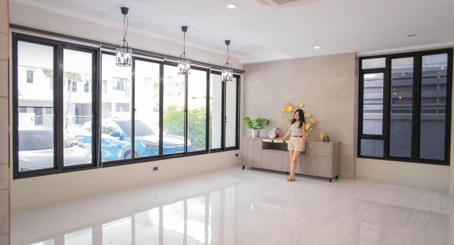 For sale 4 bedrooms house in Prawet, Bangkok