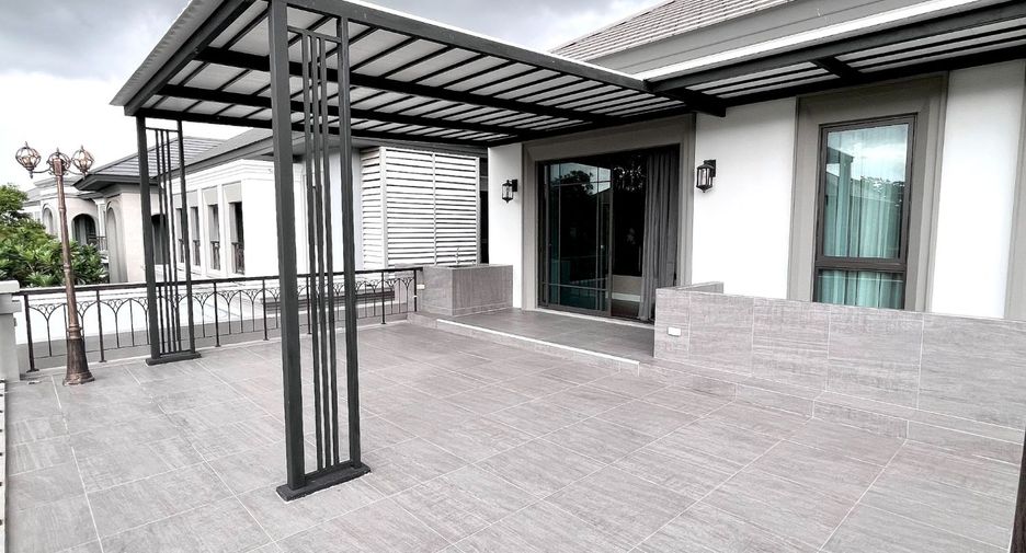 For sale 4 bedrooms house in Prawet, Bangkok