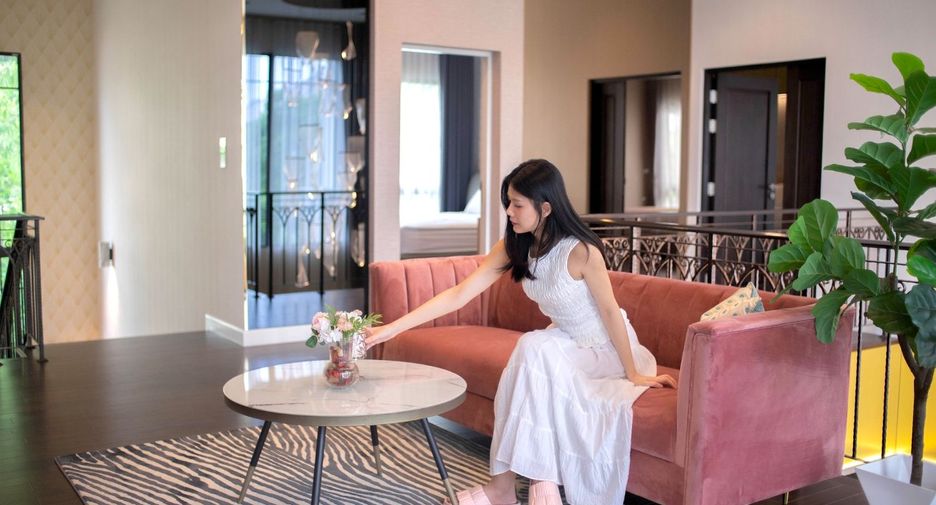 For sale 4 bedrooms house in Prawet, Bangkok
