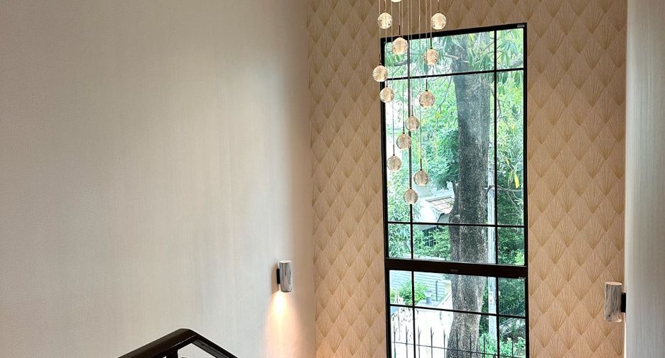 For sale 4 bedrooms house in Prawet, Bangkok