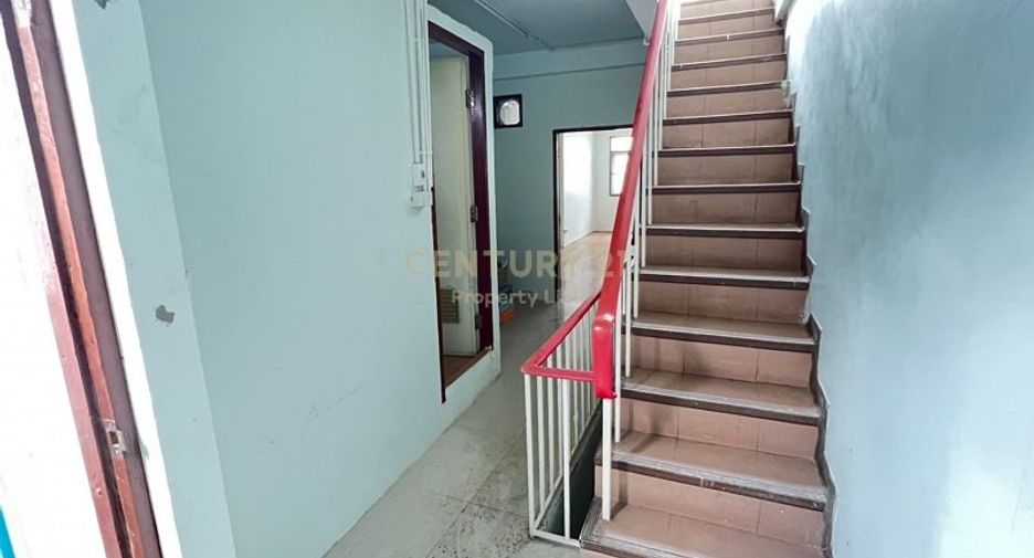 For sale 2 Beds townhouse in Sathon, Bangkok